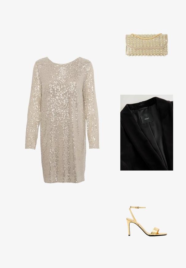 Zwarte fluwelen blazer met een sjaalkraag, satijnen voering en een label met de tekst "NEXT." Gestructureerde stof met een gladde afwerking.; Glinsterende jurk in lichtbeige met lange mouwen en een ronde halslijn, met een textuurpatroon van glanzende, reflecterende pailletten overal.; Gouden, faux-krokodillenleren sandalen met hoge hakken, een enkelbandje, open teen, slanke stilettohak en een gladde, glanzende afwerking.; Avond clutch in goudkleur met een gouden kettingriem en rijen fonkelende strasversieringen.