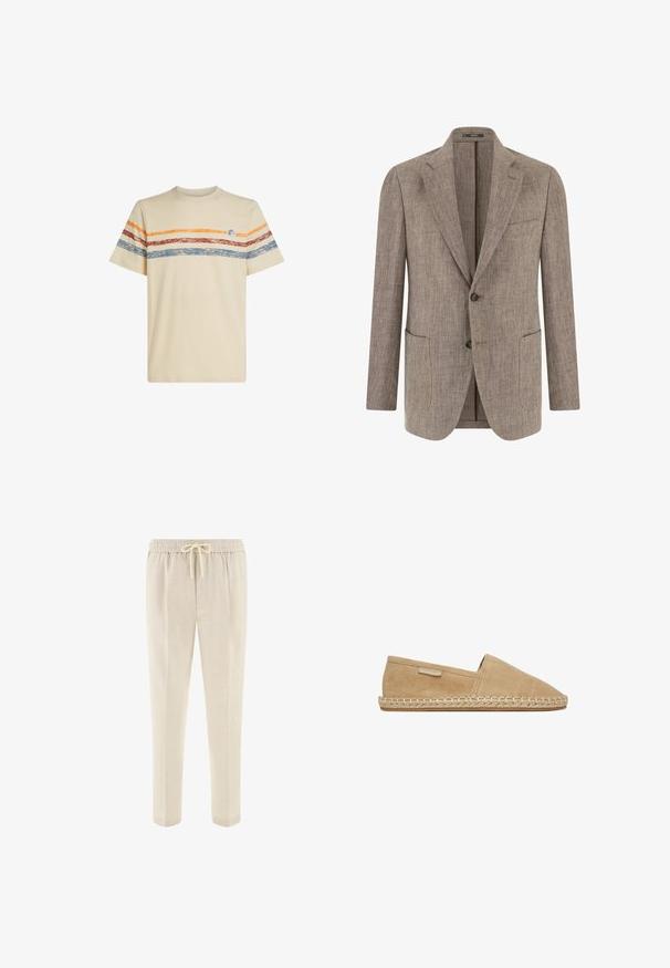 Lysebrun tekstureret herreblazer med to knapper, hakket revers, brystlomme og to nederste påsatte lommer, vist forfra.; Cremefarvet bomulds t-shirt med horisontale striber i orange, rød og blå. Korte ærmer, rund halsudskæring og lille logo-detail på brystet.; Beige bukser med snøre i taljen, forlommer og lige ben, designet til afslappet eller casual brug.; Lysebrun ruskind slip-on espadrille med flettet jutesål og lille mærke på siden, vist på hvid baggrund.