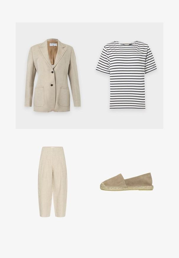 Blazer beige cintré avec deux boutons noirs, col à revers cranté et deux poches plaquées devant, présenté sur fond blanc.; T-shirt blanc avec des rayures horizontales bleu marine, col rond, manches courtes et un petit logo sur la manche gauche. En matière coton.; Pantalons en lin beige à coupe ample, dotés de plis à la taille, d'une longueur cropped et d'un tissu texturé tissé.; Espadrille en suède beige à enfiler avec une semelle en jute, présentant une silhouette plate et sans embellissements supplémentaires.