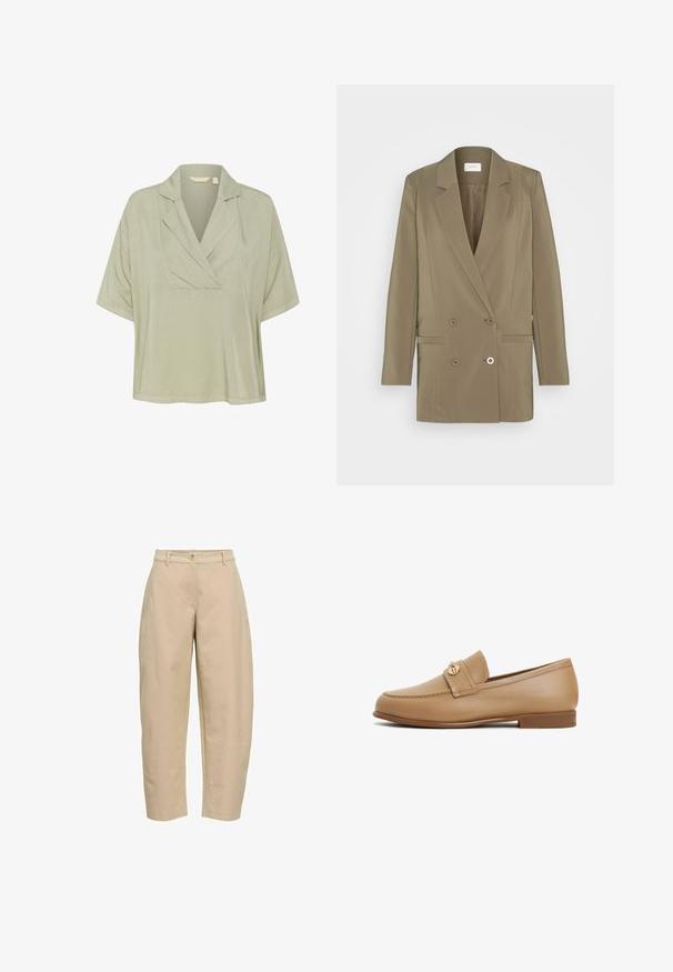Dobbeltradet blazer i olivengrøn med slagkrave, to forlommer og subtil tekstur. Designet med en struktureret pasform.; Lysegrøn, kortærmet bluse med en indsnittet krave og løs pasform. Glat tekstur, med plissee ved halsudskæringen for ekstra detaljer.; Beige højttaljede bukser med knap foran, lynlås, bæltestropper, skrå lommer og lige ben.; Brune læder loafers med flad sål, der har en dekorativ rem og logodetalje. Glat tekstur med et minimalistisk design.