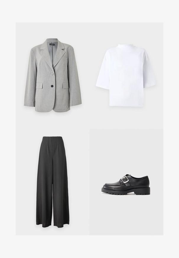 Lysegrå blazer med nålestriber, opdelt revers, to forlommer med klap og to knapper i forskellige farver på frontlukningen.; Hvid bomulds t-shirt med korte ærmer, høj, rund hals og løs pasform. Glat tekstur uden synlige mønstre eller detaljer.; Sorte vide bukser lavet af et glat stof, med høj talje og plisseret design for ekstra struktur og dybde.; Sorte lædersko med en rund tå, der har en sidebuckle-detalje og en tyk, robust sål. Glat tekstur med minimal syning.