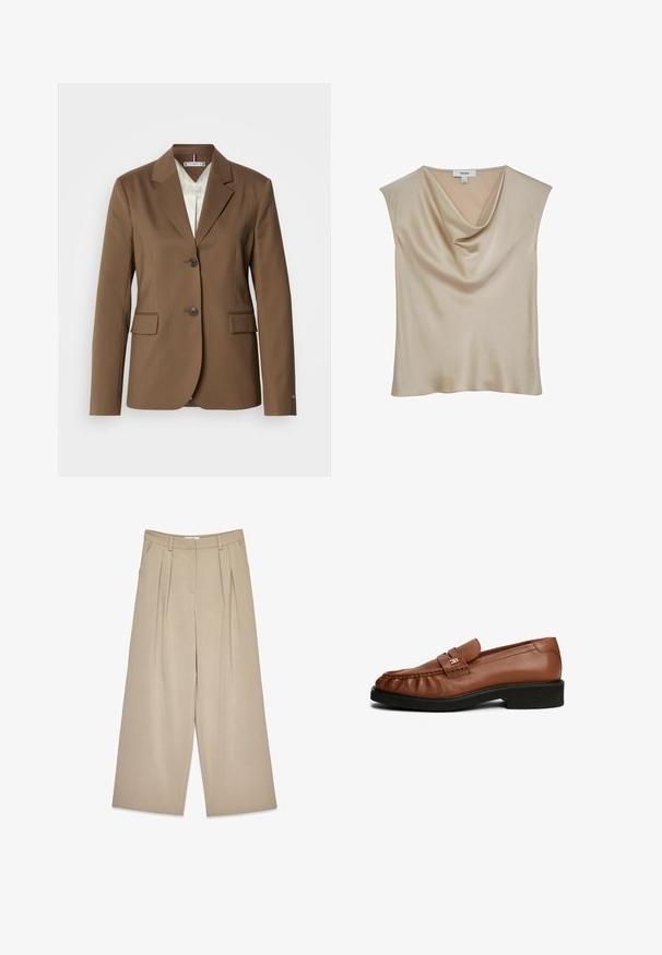 Blazer marrón a medida con solapas con muesca, dos botones y bolsillos con solapa. Textura suave, diseño estructurado y forro interior completo.; Blusa sin mangas de satén beige con cuello cisne, con etiqueta "REISS", mostrada sobre un fondo blanco.; Pantalones de pierna ancha color beige con pliegues frontales, bolsillos laterales, pasadores para cinturón y un cierre frontal oculto.; Mocasines de piel marrón con una textura suave, punta redondeada, detalle de correa en el frontal y tacón bajo de goma negra.