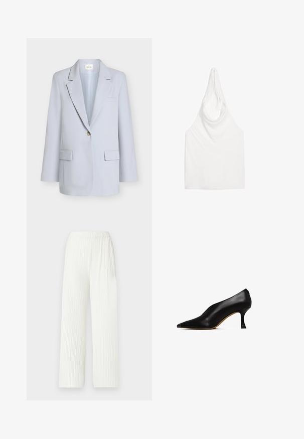 Lichtgrijze blazer met één knoop, notch-revers, twee klepzakken aan de voorkant en een borstzak, weergegeven op een effen achtergrond.; Witte mouwloze haltertop met een gedrapeerde halslijn, plat uitgespreid op een witte achtergrond.; Witte, geplooide bredere broek met een elastische tailleband. Gemaakt van lichtgewicht stof, met verticale strepen en een vloeiende pasvorm.; Zwarte leren hoge hak schoen met een spitse neus en een slanke, gebogen hak. Kenmerkt zich door een gladde textuur en een minimalistisch ontwerp.