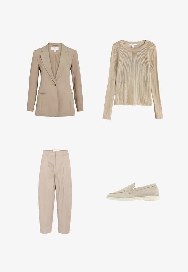 Blazer beige a medida con cierre de un solo botón, solapas con muesca, dos bolsillos frontales y mangas largas. Fabricado en una tela suave y ligera.; Jersey beige de punto con canalé, manga larga, cuello redondo y corte ajustado, mostrado plano con etiqueta visible en el cuello.; Pantalones de mezcla de algodón color beige con un ajuste holgado, que presentan pliegues en la parte delantera, una cinturilla y tobillos recortados. Diseño sencillo, sin patrones ni acentos.; Mocasines de ante beige claro con suela blanca baja, punta redondeada y una tira cosida a lo largo de la parte superior.