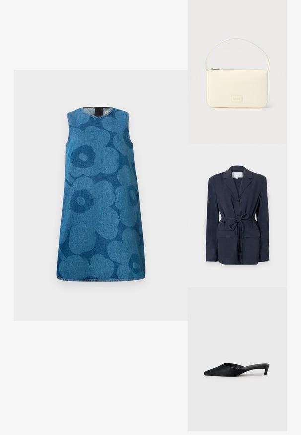 Blazer azul marino de tela lisa, con cuello solapa, cierre de un solo botón, dos bolsillos frontales y cinturón para ajustar la cintura.; Vestido de mezclilla sin mangas con un patrón de flores en diferentes tonos de azul. Presenta un escote redondo y un corte recto.; Mules de ante negro con puntera afilada y tacón bajo. Presentan una textura suave y una parte trasera abierta para facilitar su uso. Diseño sencillo sin patrones.; Bolso rectangular color crema con una sola correa y cremallera superior, con una pequeña placa de logotipo en relieve en el frente.