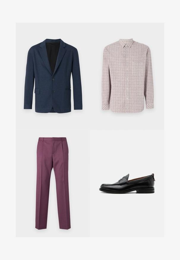 Navy blazer van textiel met een structuur, voorzien van een enkelvoudige sluiting, notch revers, twee voorkruiszakken en twee knopen.; Lange mouwen, knoopsluiting overhemd in lichtroze met een gestructureerd vierkant patroon. Katoenen stof, klassieke kraag en knoopsluiting.; Paarse, gestreepte broek met rechte pijpen, een getailleerd ontwerp en voorzakken. Gemaakt van lichtgewicht stof, met riemlussen en een krijtstreep aan de voorkant.; Zwarte leren herensloffen met moc toe stiksel, pennyriem, gestructureerde kraag en lage gestapelde hak op witte achtergrond.