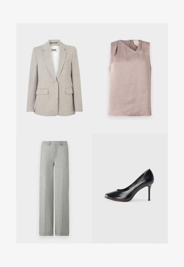 Lysegrå blazer med textured stof, der har en hakket revers, enkelt knaplukning og to forlommer. Simpelt, struktureret design.; Ärmeløs lys mauve bluse med V-hals, knaplukning i ryggen og subtilt tekstureret stof, foldet fladt på en hvid baggrund.; Grå bredbensbukser i et letvægtsmateriale, med flad front, bæltehuller og rene, skræddersyede linjer uden synlige mønstre.; Sorte læder høje hæle med en glat finish, rund tå og en slank stilettohæl. Minimalistisk design og strømlinet silhuet.