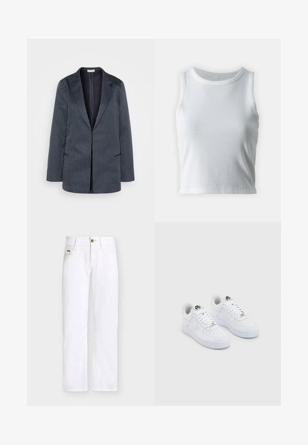 87Origins STRIPED JACKET - Halflange jas - navy; Witte geribde tanktop met een ronde halslijn en mouwloos ontwerp, voorzien van een rechte zoom en een gladde, rekbare textuur.; Witte jeans met rechte pijpen, voorknopen en rits, riemlussen en voor- en achterzakken op een effen grijze achtergrond.; Witte Nike Air Force 1 sneakers met een glad leren bovenwerk, geperforeerde teenbox, witte veters en zwarte branding op de tong.