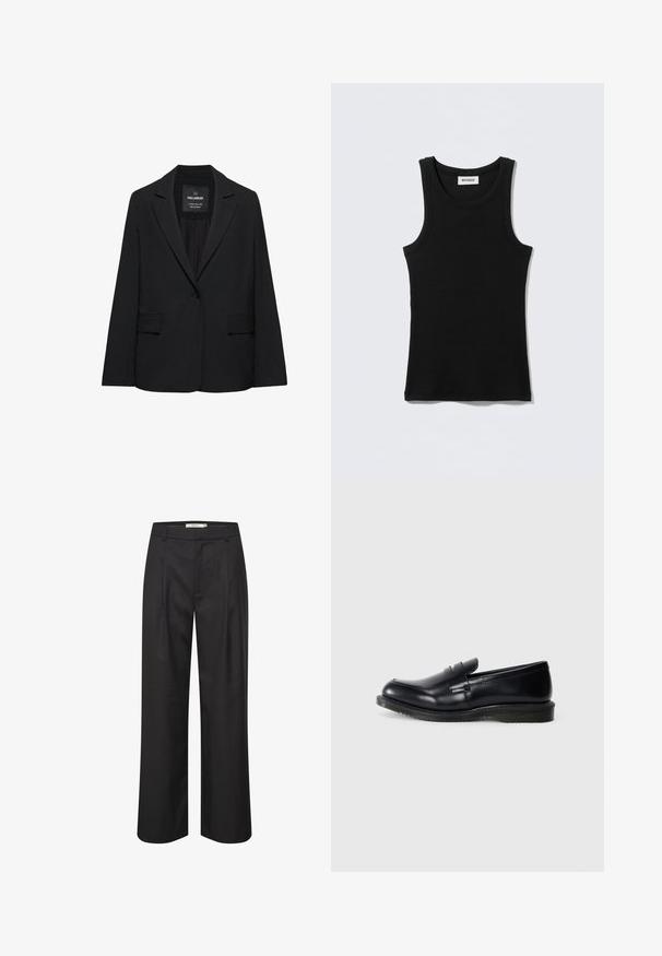 Sort skræddersyet blazer med enkeltknaplukning, skrå kraver og klaplommer, mærket Pull&Bear, vist på en hvid baggrund.; Sort bomuldstop med rund halsudskæring og smalle stropper. Enkelt design uden mønstre eller detaljer.; Sorte breddebenede bukser med en glat overflade, plisseret forside, bæltestropper og en skræddersyet design. Materialet giver et poleret udseende.; Sorte læder loafersandaler med en glat finish, rund tå og syet detaljering på overdelen, samt en tekstureret gummisåler for godt vejgreb.