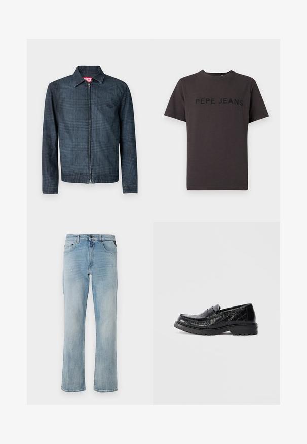 Mørkeblå denimjakke med struktureret design, fuld lynlås foran og krave. Har et diskret ternet mønster og logo.; Mørkegrå t-shirt lavet af bomuld med korte ærmer og rund halsudskæring. "PEPE JEANS" er præget i sort på forsiden.; Lyseblå denim jeans med en afslappet pasform, der har subtile slidte detaljer og et klassisk fem-lomme-design.; Sort krokodilleskinnet loafers med kraftig sål og penny-strop, set fra siden, isoleret på lys grå baggrund.