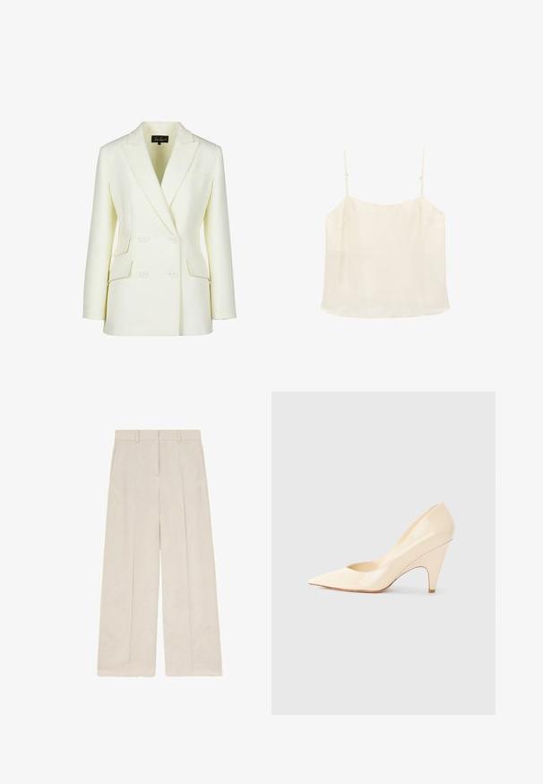 Dobbeltbrystet blazer i off-white, med klippet krave, to forlommer og en struktureret pasform. Fremstillet af glat, tekstureret stof.; Flødefarvet ærmeløs camisole-top med tynde justerbare stropper og en lige halsudskæring på hvid baggrund.; Beige vidde bukser med bæltestropper og forreste plisseringer, vist fladt på hvid baggrund.; Beige patentlæder højhælede pumps med spids tå og slank hæl, der har en glat, blank overflade og en ren silhuet.