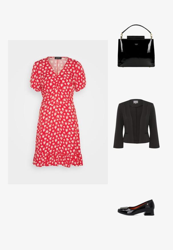 Sort blazer med et glat stof, åben frontdesign, 3/4 ærmer, to frontlommer og subtil tekstureret detaljer langs kanterne.; Even&Odd Hverdagskjole - red/white; Sort laklæderpumpe med firkantet tå, teksturerede detaljer, en lille blokhæl og en dekorativ guldbelagt spænde foran.; Sorte patentlæder håndtaske med et struktureret design, der har et top håndtag, guld hardware detaljer og en lille frontklap.