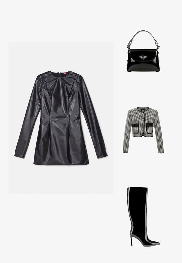 Cropped-Jacke im schwarz-weiß karierten Muster, mit Rundhalsausschnitt, drei Knöpfen und zwei vorderen Taschen mit schwarzem Besatz.; 032c TRAPEZE TOO TIGHT MINI DRESS - Cocktailkleid/festliches Kleid - black luster; Schwarzer kniehoher Stiefel aus Lackleder mit spitzer Zehenpartie und Stilettabsatz, schlanker und glänzender Oberfläche.; Schwarze Handtasche aus Lackleder mit einem oberen Griff und einer silbernen Bienenverzierung auf der Vorderklappe.