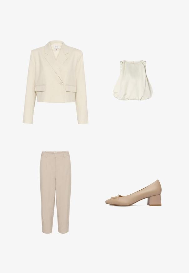 Blazer beige ajustado en una tela texturizada, con un frente de doble botonadura, solapas con muesca y dos bolsillos frontales.; Blusa blanca sin mangas con tejido fruncido en los hombros y bajo suelto en forma de globo.; Pantalones recortados beige con una textura suave, pliegues frontales, dos bolsillos laterales y una cinturilla. Diseño de pierna recta con un acabado a medida.; Zapato beige de mujer con tacón bajo tipo bloque, hebilla decorativa cuadrada en la puntera redondeada, acabado liso y parte trasera cerrada.