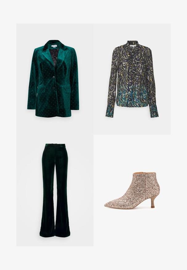 Grøn fløjlsblazer med en hakkrave, to-knaps lukning og forlommer. Har metalnitter i et prikket mønster på overfladen.; Patrizia Pepe CAMICIA - Skjortebluser - dark multicolor; Heathe ARIYO SUIT TROUSERS - Bukser - green; Woden VERA GLITTER - Ankelstøvler - multi