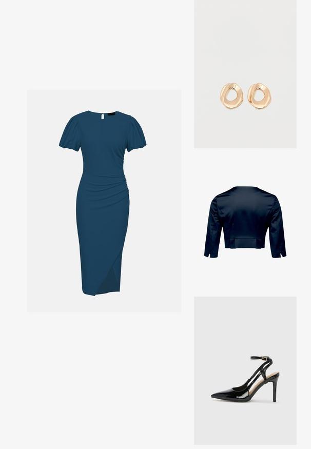 Donker marineblauw kort jasje met lange mouwen, gezien van achteren op een witte achtergrond.; Groene midi-jurk met korte pofmouwen, geplooide taille en voorste wikkeldetail, voorzien van een keyhole knoopsluiting aan de achterzijde van de hals.; Zwarte lakleren hoge hak slingback schoenen met spitse neus, verstelbare enkelband en open zijkanten. Gladde textuur.; Set van onregelmatig gevormde, gepolijste hoepel oorbellen van goudkleurig metaal met een open midden op een effen witte achtergrond.
