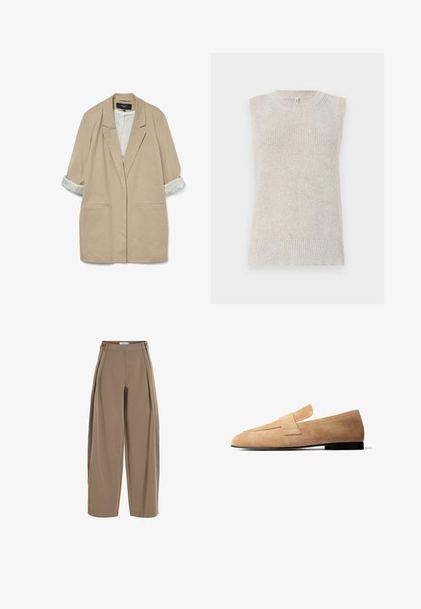 Blazer oversized beige avec une texture douce, deux poches avant et des manches rayées retroussées en crème et bleu clair.; Top sans manches en tricot de couleur beige clair avec une texture côtelée, un col rond et des détails tricotés le long des épaules et de l'ourlet.; Pantalon beige à jambes larges, taille haute, boutons latéraux et plis sur le devant, confectionné en tissu lisse.; Mocassin en daim marron clair avec un petit talon noir et une large lanière sur le dessus, présenté de profil sur fond blanc.