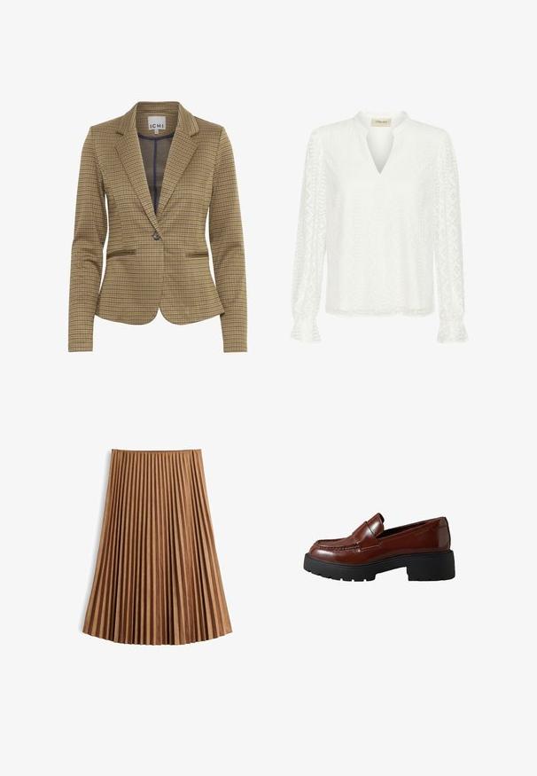 Gekruist blazer in bruin en marineblauw tinten, met een getailleerde pasvorm, notch revers, twee voorzakken en een enkele knoopsluiting.; Witte blouse met lange mouwen, V-hals, complexe diamantpatroon textuur en gerimpelde manchetten. Gemaakt van lichtgewicht stof.; Bruine geplooide midirok met gelijke verticale plooien, tailleband en licht uitlopende zoom op een witte achtergrond.; Bruine leren loafer met dikke zwarte zool en lage blokhak, met een pennyriem en subtiel Calvin Klein-logo aan de zijkant.