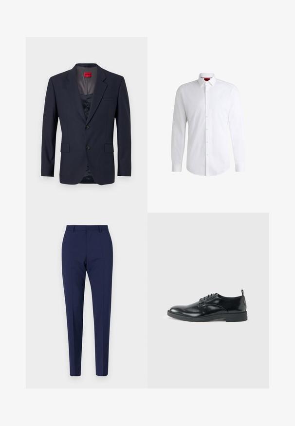 Blazer navy de tela suave con un diseño de un solo botón, dos bolsillos frontales y botones negros. Etiqueta de marca roja en el interior.; Camisa blanca de botones, confeccionada en tela suave, con collar clásico, mangas largas y dobladillo curvado. Presenta botones beige en la parte delantera.; Pantalones azul marino a medida con un ajuste slim, que presentan una textura suave, frente plano y piernas con plisados. Sin bolsillos visibles ni adornos.; Zapato de vestir negro de cuero brillante con tacón bajo, cierre de cordones y puntera redonda, mostrado de lado sobre un fondo claro y liso.