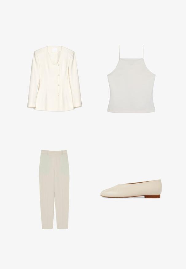 Hvid skræddersyet blazer lavet af glat stof, der har en dyb scoop-halsudskæring og fem runde knapper fortil med subtile folder.; Hvid ærmeløs crop top med tynde stropper og diskret "cK"-logo broderet på brystet, ensfarvet baggrund.; Beige lige benbukser med en glat tekstur, der har høj talje, frontfoldsdetaljer og rene linjer for en skræddersyet pasform.; Beige læder flad sko med spids tå design, minimalistsk form og en kort træhæl for stabilitet og komfort.