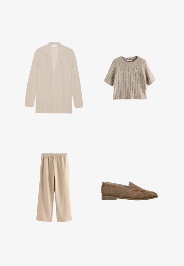 Beige Blazer mit offenem Vorderteil aus leichtem Stoff. Mit langen Ärmeln, Reverskragen und Seitentaschen. Glatte Textur, minimalistisches Design.; Kurzärmliger, gerippter Pullover in hellbeige, mit Rundhalsausschnitt und weicher Textur, gefertigt aus einem gemütlichen Strickmaterial.; Cremefarbene Schlaghosen aus einem weichen Baumwollmix. Sie verfügen über einen elastischen Bund mit Kordelzug und einer dezenten gesprenkelten Textur.; Brauner Wildleder-Slipper mit niedrigem Absatz und abgerundeter Spitze, Seitenansicht vor weißem Hintergrund.