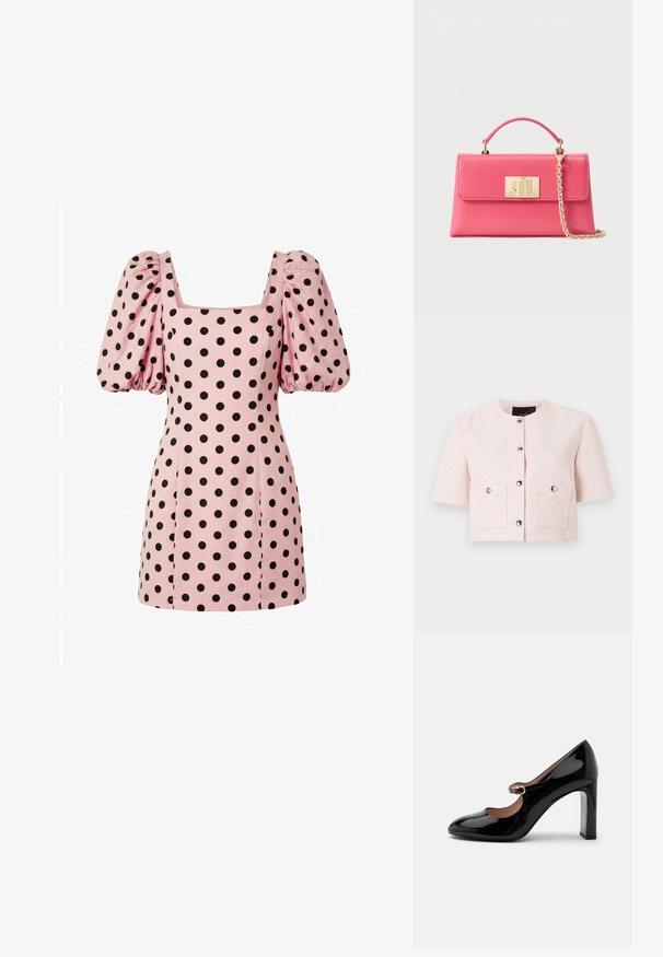 Veste texturée rose clair à manches courtes avec encolure ronde, boutons argentés sur le devant et deux poches à rabat avec fermeture par bouton.; Robe mini rose à gros pois noirs, encolure carrée et manches courtes bouffantes.; Chaussure Mary Jane à talon haut en cuir verni noir avec un bout arrondi et une petite sangle à boucle sur le coup de pied sur fond blanc.; Petit sac à main en cuir rose avec poignée supérieure et anse chaîne dorée, doté d'un fermoir rectangulaire en or sur le rabat avant.