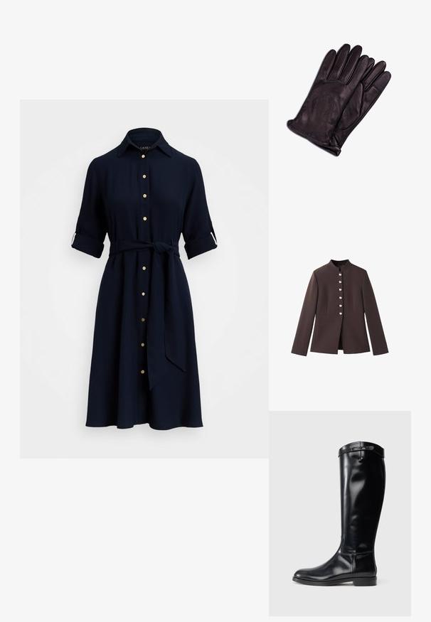 Donkerbruin jack met een hoge kraag, voorzien van een zesknopen sluiting met parelachtige accenten en lange mouwen. Perfecte pasvorm.; Navy blauwe jurk met een kraaglijn, knopen aan de voorkant en opgerolde mouwen. Inclusief een bijpassende riem en afgewerkt met knopen in goudkleur.; Zwarte rubberen hoge laars tot de knie met een gladde afwerking, ronde neus en decoratieve band aan de bovenkant. Voorzien van een lage, platte zool.; CASH-MERE Handschoenen - schwarz