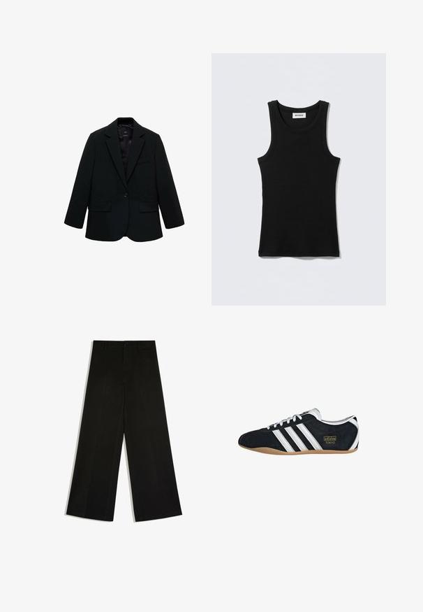 Zwarte blazer van gladde stof. Heeft een enkele knoopsluiting, notch-lapels en twee voorzakken. Simpel, op maat gemaakt ontwerp.; Zwart katoenen tanktop met een ronde halslijn en smalle bandjes. Eenvoudig ontwerp, zonder patronen of accenten zichtbaar.; Zwarte wijde broek met riemlussen, knoop aan de voorkant en rits, plat neergelegd op een witte achtergrond.; Zwarte suède sneaker met witte drie strepen, gouden logo en een bruine rubberen zool. Heeft een laag profiel vetersluiting ontwerp.