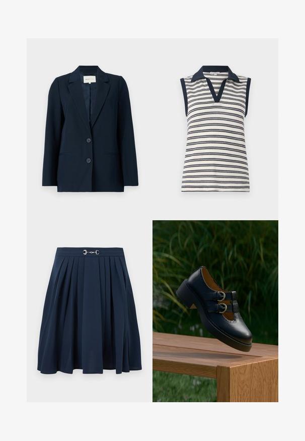 Navyblazer aus glattem Stoff, mit einem einreihigen Design, gekerbten Revers, zwei Knöpfen und praktischen seitlichen Taschen.; Ärmelloses V-Ausschnitt-Top in Weiß und Marineblau mit Streifen. Verfügt über einen einfarbigen Marinekragen und Kanten. Stricktextur mit horizontalem Streifenmuster.; Marineblauer, plissierter Rock mit silbernem Pferdeanschluss-Detail am Bund, knielang mit strukturierten Falten.; Schwarzer Lederschuh mit doppelter Schnalle und perforierten Details, der über einer Holzbank im Freien mit grünem Gras und Pflanzen im Hintergrund schwebt.
