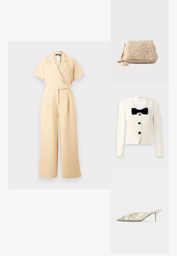Cremfarbener Blazer mit tiefem V-Ausschnitt, versehen mit einer strukturierten schwarzen Fliege und vier schwarzen Knöpfen auf der Vorderseite. Mit langen Ärmeln und taillierter Passform.; Beiger Jumpsuit mit kurzen Ärmeln, weitem Bein, Wickel-V-Ausschnitt und taillierter Passform, gefertigt aus leichtem Stoff.; Weißer Satinslipper mit spitzer Zehenpartie, gerafften Details und einem mittelhohen, schlanken Absatz auf einfarbigem Hintergrund.; Beige gesteppte Schultertasche mit unregelmäßigen Steppmuster und einem abnehmbaren Trageriemen, dargestellt vor hellem Hintergrund.
