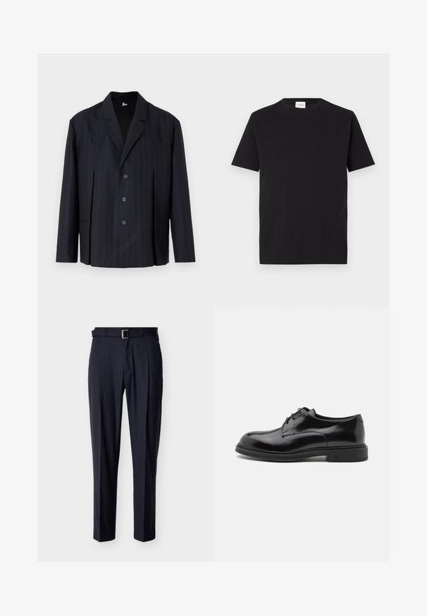 Dunkelblaues Blazer mit vertikalen Nadelstreifen, einreihigem Design, strukturierten Schultern, fünf Knöpfen und Reverskragen.; Schwarzes Baumwoll-T-Shirt mit Rundhalsausschnitt und kurzen Ärmeln. Hat einen geraden Schnitt und ein minimalistisches Design, mit einem sichtbaren Etikett am Kragen.; Marineblaue, maßgeschneiderte Hosen mit Nadelstreifen, einem passenden Gürtel und einer silbernen rechteckigen Schnalle, flach auf einem hellen Hintergrund präsentiert.; Schwarze Lederschuhe mit einem glatten Finish, abgerundeter Spitze und Schnürsenkeln. Sie verfügen über eine dicke schwarze Sohle und feine Nähte entlang der Kante.