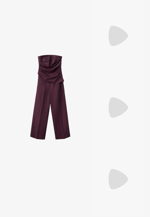 Stropfri blommefarvet jumpsuit med en rynket, foldet overdel og vidde bukser, vist mod en hvid baggrund.; Navyblå strikket cardigan med lange ærmer, rund halsudskæring og seks-knaps lukning foran. Har ribbede manchetter og nederste kant.; Knæhøje brune patentlæderstøvler med firkantet tå, glansfuld finish og en kraftig hæl for stabilitet. Sømløs design uden synligt hardware.; Brune tonede solbriller med et skildpadde-mønster, vinklede stel og slanke arme. Letvægts plastmateriale.
