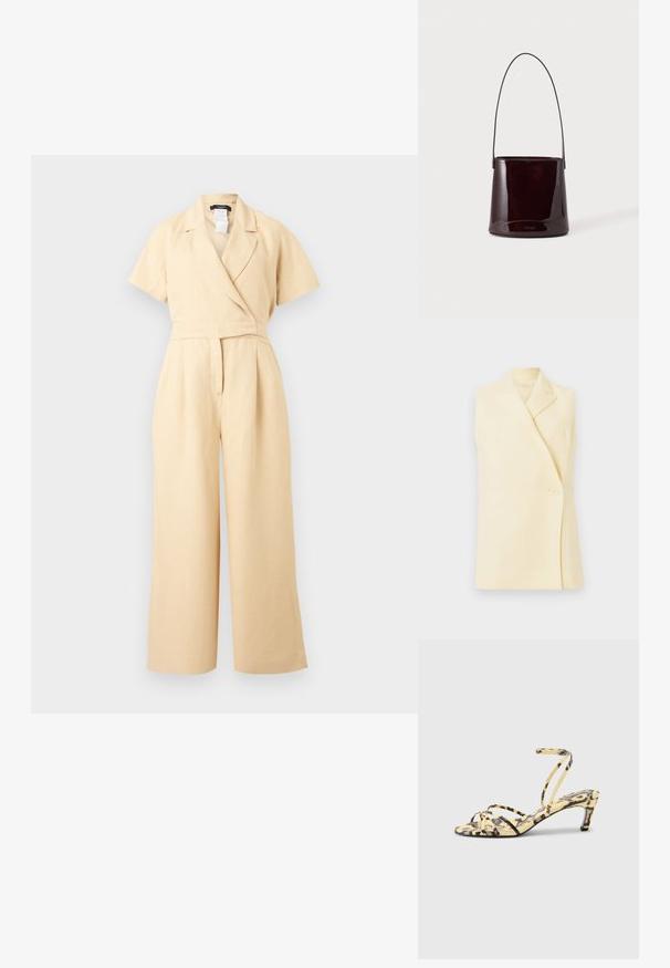 Beige kortærmet jumpsuit med vide ben, omslagsstil V-hals og taljeret pasform, lavet af letvægtsstof.; Udenærmet gul blazer med notch-krave, enkelt knaplukning og skræddersyet facon. Blødt stof med en glat tekstur.; Hæl sandal med leopardprint i gul og sort. Har tynde, krydsede remme og en slank, tilspidset hæl for en elegant silhuet.; Mørkebrun blank spandtaske med lang tynd rem og minimal synlig syning på en lys baggrund.