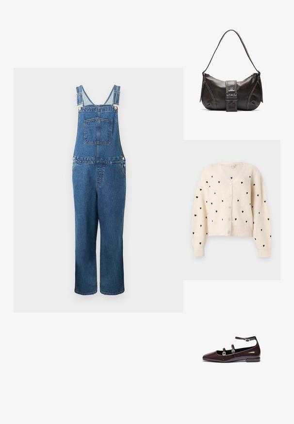 Jeanssalopette met verstelbare bandjes, een voorzak en zijzakken. De kleur is een middeldonkere blauwe tint met een licht vervaagde structuur.; Crème v-hals cardigan met een geribbelde textuur, zwarte hartpatronen en drie knopen aan de voorkant. Lange, iets gepofte mouwen.; Bruine gepatineerde leren ballerina's met een spitse neus, voorzien van twee verstelbare banden en zilveren gespen, en een lage, vierkante hak.; Bruine leren schoudertas met een gebogen vorm, voorzien van een opvallende gespdetail, contrasterende stiksels en een enkele schouderband.