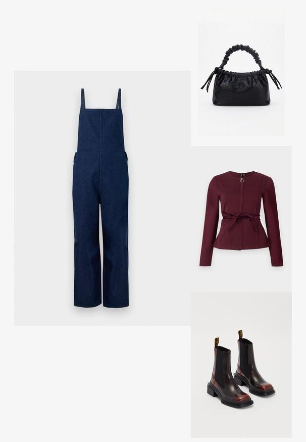 Marineblaues Denim-Overall mit weit ausgestellten Beinen, verstellbaren Trägern und Seitentaschen, das durch ein schlichtes, minimalistisches Design und eine glatte Textur besticht.; Bordeauxrote Jacke mit langen Ärmeln, Frontreißverschluss, rundem Halsausschnitt und abnehmbarem Stoffgürtel, der in der Taille gebunden wird, taillierte Passform.; Dr. Martens MAYBOLE CHELSEA - Plateaustiefelette - black/cherry red; Schwarze Handtasche mit Krokodilstruktur, gerafftem oberen Rand, zusammengezogenem Griff und Zugkordeln mit Quasten an jeder Seite vor weißem Hintergrund.