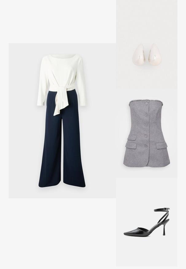 Witte top met lange mouwen en een detail met een strik in de taille, gecombineerd met marineblauwe broek met wijde pijpen, met een gladde stof en een ontspannen silhouet.; Grijze, strapless blazer van textuurstof, met zes knopen aan de voorkant en twee voorkruiken. Geverfd detail bij de halslijn. Aansluitende pasvorm.; Zwarte pumps met puntige neus, dunne enkelbandjes en een zilveren gesp op een effen lichte achtergrond.; Zilveren metalen druppeloorbellen met een gladde, reflecterende oppervlakte en een druppelvorm, voorzien van een naadloos ontwerp en zonder zichtbare versieringen.