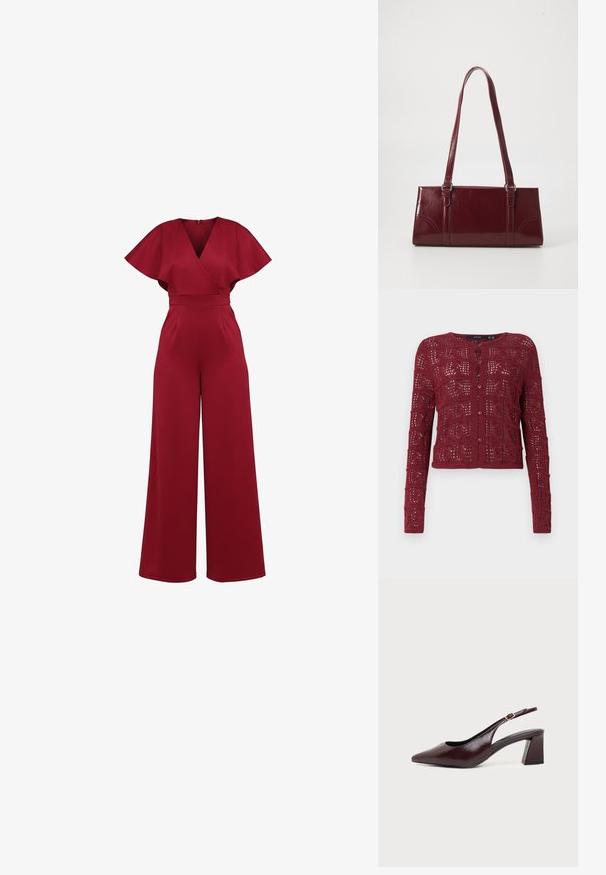 Rode jumpsuit met wijde pijpen, korte fladdermouwen, V-hals, aansluitende tailleband en rits aan de achterkant.; Bordeaux gebreide cardigan met een gestructureerd open steekpatroon, met een ronde halslijn en knoopsluiting aan de voorkant.; Donker bordeauxkleurige leren slingback schoen met puntige neus en blokhak, met een kleine gouden gesp op het enkeltje.; Bourgondische handtas van glanzend materiaal, rechthoekige vorm, met twee schouderbanden en subtiele gebogen accenten aan de voorkant.