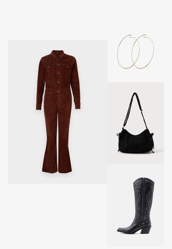 Bruine corduroy jumpsuit met een kraag, lange mouwen, flare benen, borstzakken en metalen knoopaccenten. Vlotte textuur en getailleerd ontwerp.; Zwarte leren cowboylaarzen met een puntige neus, zichtbare stiksels, zilveren studaccenten en een ritssluiting aan de binnenkant.; Zwarte corduroy schoudertas met een gebogen vorm, een verstelbare schouderband en trekkoordsluitingen aan beide zijkanten voor maataanpassing.; Pilgrim Oorbellen - gold-coloured