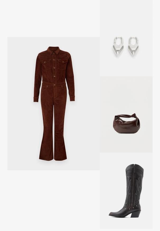 Brauner Corduroy-Overall mit Kragen, langen Ärmeln, lässigen Beinen, Brusttaschen und metallischen Knopfakzenten. Glatte Textur und taillierter Schnitt.; Braune Cowboy-Stiefel aus Leder mit Flammenstickerei, seitlichem Reißverschluss, silbernen Nieten, spitzer Zehenpartie und geschichtetem Absatz.; Dunkelbraune Lederschultertasche mit weicher, lockerer Form und einem gedrehten Knotengriff vor schlichtem weißem Hintergrund.; Silberne herzförmige Vorhängeschlösser mit eingravierten "JA"- und "NEIN"-Texten, polierte Oberfläche, symmetrisches Design und einem robusten Metallverschluss.