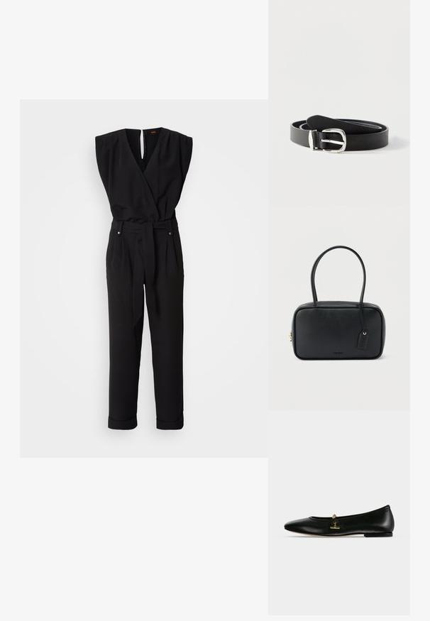 Sort ærmeløs jumpsuit med en indviklet design, bælte i taljen, lige ben og V-udskæring. Har en nøglehul-rygåbning og sidelommer.; Sort læder flad sko med en lille guldkæde og stangdetalje hen over toppen, rundet tå og lav hæl.; Sort rektangulær håndtaske med dobbelte runde håndtag, gylden lynlås og præget "HUGO"-logo foran med fastgjort lædermærke.; Sort læderbælte rullet sammen med en sølvfarvet rektangulær metalspænde, vist på en ensfarvet lys overflade.
