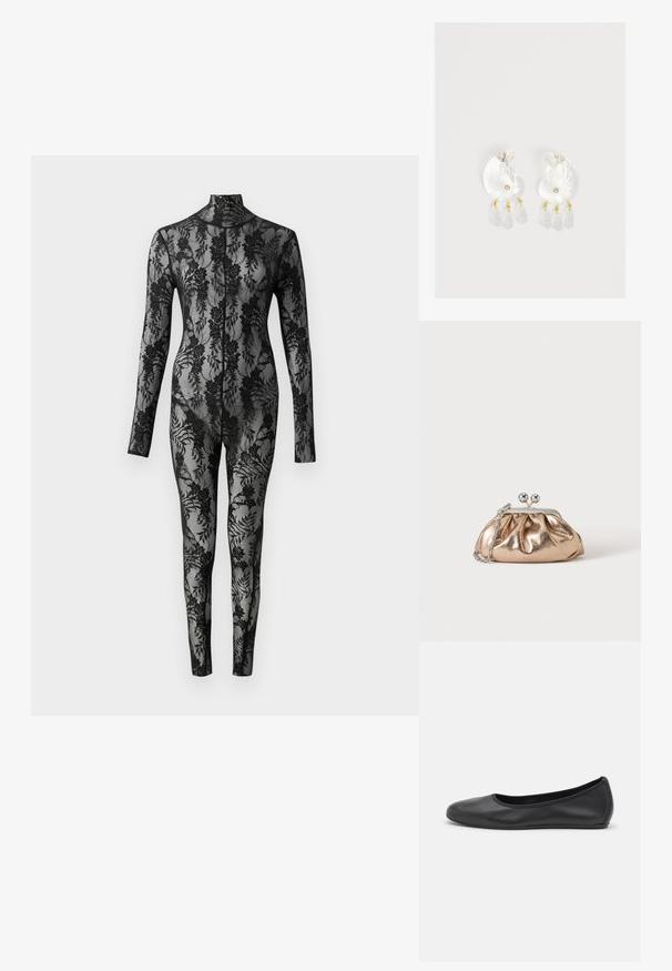 Zwart kanten bodysuit met lange mouwen, hoge kraag en een bloemmotief dat het hele oppervlak bedekt. Strak aansluitend ontwerp met doorzichtige textuur.; Zwarte leren ballerina met een ronde neus, gladde textuur, minimale stikdetails en een flexibele zoolontwerp.; Kleine gouden metallic clutch met zilveren sluiting en kettingriem op een effen lichte achtergrond.; Duidelijke hars oorbellen in schelpvorm met kleine gouden accenten en drie hangende doorschijnende druppelvormige bedels aan elk oorbel.