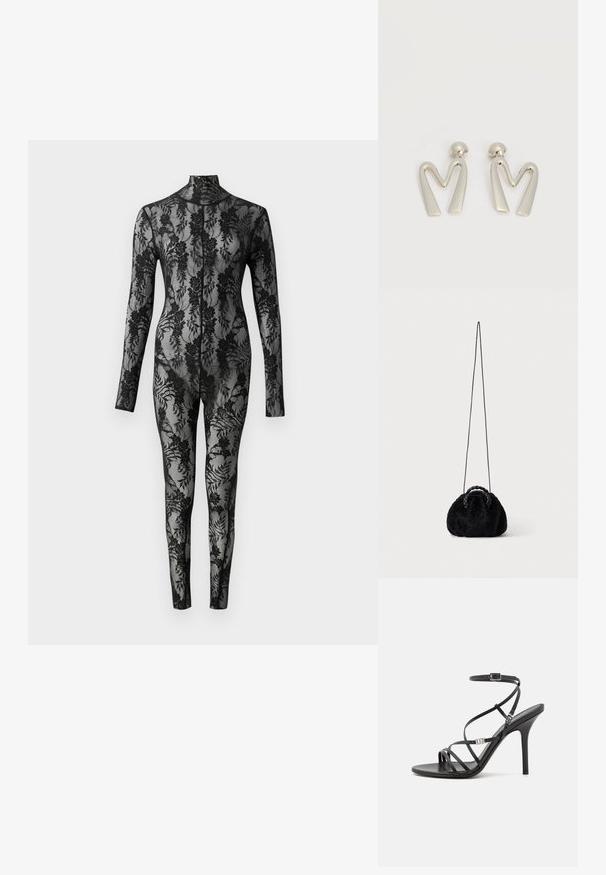Zwart kanten bodysuit met lange mouwen, hoge kraag en een bloemmotief dat het hele oppervlak bedekt. Strak aansluitend ontwerp met doorzichtige textuur.; Zwarte hoge hakken sandaal met dunne banden, een enkelgesp, een gladleren oppervlak en een slanke stilettohak.; Kleine zwarte handtas van namaakbont met gevlochten bovenhandvatten en lange dunne schouderriem op een effen achtergrond.; Paar zilverkleurige metalen oorbellen in de vorm van een hoekige letter M met afgeronde stekers op een witte achtergrond.