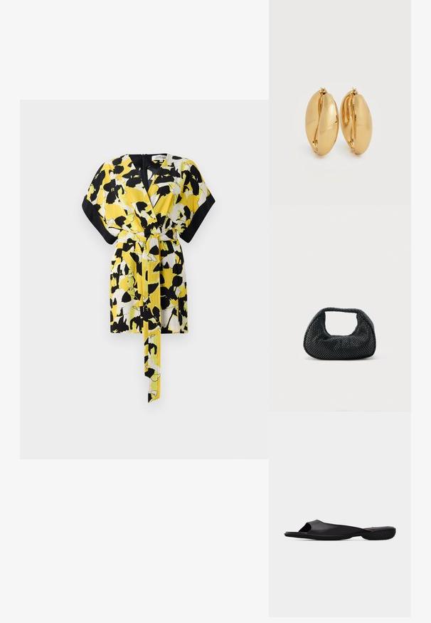 Gul og sort blomsterwrap kjole med korte ærmer, bælte og V-hals. Har et dybt mønster og en glat tekstur.; Sort åben tå-slide sandal med tekstureret sål og minimalistisk design, set fra siden på en ensartet lys grå baggrund.; Sort flettet hobo-taske med blød struktur og integreret håndtag, vist på en ensfarvet lys baggrund.; Par af polerede øreringe i guldton med tykke hoops, en let oval, chunky form og hængsel låse på hvid baggrund.