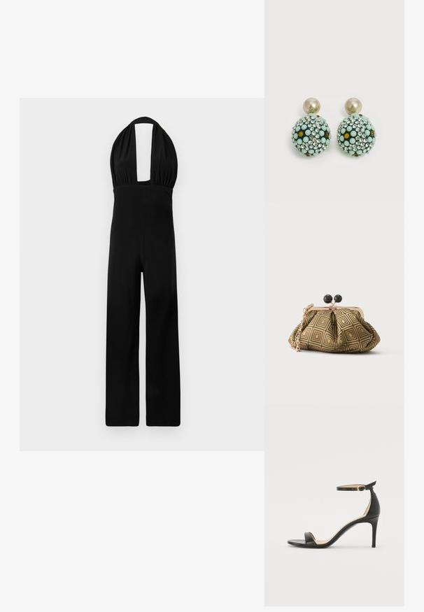 Zwarte halter jumpsuit met een diepe halslijn, geplooide bodice en een wijde broekspijp. De stof heeft een gladde textuur en een consistente kleur.; Zwarte leren hoge hak sandaal met enkelbandje. Heeft een gladde textuur, open teen en een dunne hak. Gouden gesp detail.; Kleine clutch tas met goud-zwart geometrisch patroon, goudkleurig metalen frame, zwarte bolsluiting en een korte gouden kettingband.; Ronde oorstekers met grote pareltoppen en bolvormige druppels bedekt met muntgroene, amberkleurige en heldere strasssteentjes.