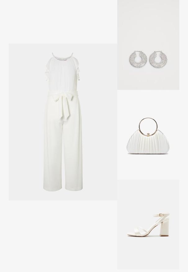 Hvid jumpsuit med rynket halsudskæring og bred ben-design, med et stofbælte bundet i taljen. Glat tekstur og elegant silhuet.; Hvid højhælet sandal med blokhæl, to fronstropper og en ankelrem med en guldlås på en ensfarvet baggrund.; Hvid plisseret håndtaske med et cirkulært guldhåndtag, der har blødt stof og en rund form. Elegant design med en tekstureret overflade.; Sølvøreringe med flere klare krystaludsmykninger, med en struktureret overflade og et åbent rundt design.