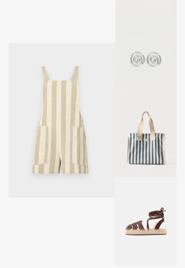 Salopette courte sans manches avec des rayures verticales beige et blanc cassé et deux poches avant sur fond uni.; Sandale espadrille en daim marron avec brides à nouer autour de la cheville et semelle plateforme en jute tressé sur fond blanc.; Sac cabas en toile rayé verticalement bleu et blanc avec des anses beiges et une petite étiquette à l'avant.; Paire de boucles d'oreilles en forme d'anneau spirale en argent avec un design lisse et arrondi sur fond blanc uni.