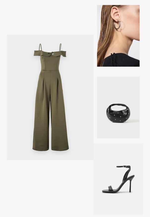 Combinaison vert olive à épaules dénudées avec fines bretelles, corsage ajusté et pantalons à jambes larges. Comprend des plis et une fermeture à nouer dans le dos.; Sandale à talons hauts noire avec une fine sangle au niveau de la cheville et deux bandes à l'avant. Fabriquée en cuir lisse avec un bout pointu élégant et un talon aiguille.; Sac à main en cuir noir de forme arrondie, décoré de clous argentés et équipé d'une poignée courte. Texture lisse et fermeture éclair.; Boucle d'oreille en argent avec une finition polie, présentant de petits détails en or et de forme ronde, portée sur le lobe.