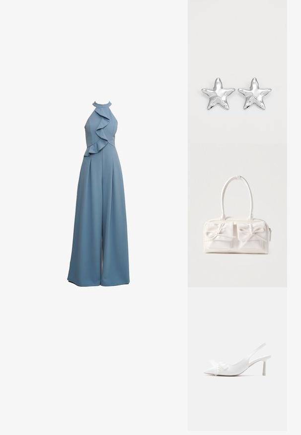 Lysblå jumpsuit med halterneck, flæsekant på forsiden, bred bendesign og struktureret stof.; Hvid slingback kitten heel med spids tå, dekoreret med hjerte og sløjfe i perleperler på overdelen.; Hvid syntetisk håndtaske med to forlommer, hver med en bundet sløjfedetalje. Glat tekstur, afrundede håndtag og lynlås lukning.; Sølvstjernede øreringe med en poleret, blank overflade. Hver ørering har fem spidser og subtile teksturdetaljer på overfladen.