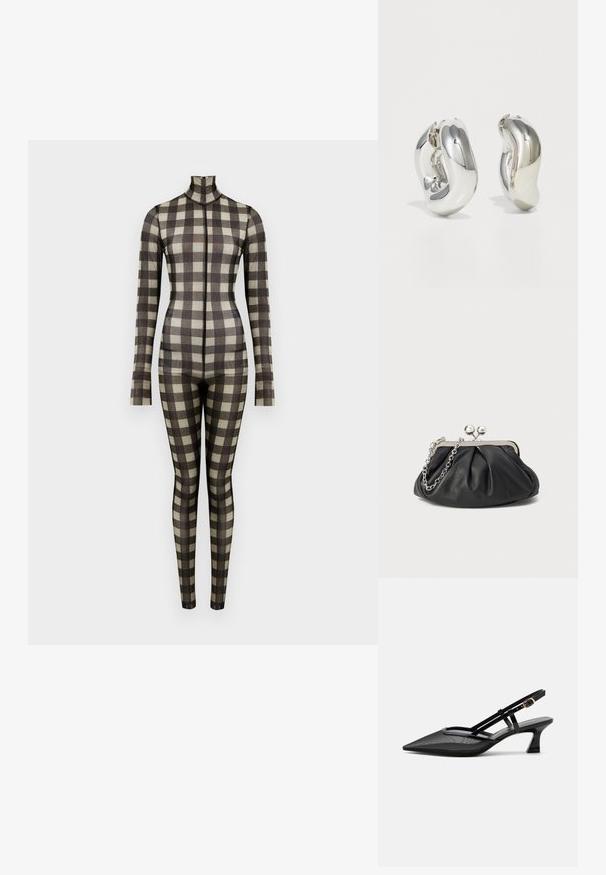 Langärmeliger Bodysuit mit Karomuster, featuring einen hohen Kragen und eine taillierte Silhouette, hergestellt aus einem glatten Stoff in neutralen Tönen.; Schwarzer spitzer Slingback-Schuh mit Mesh-Obermaterial, dünnen Riemen, goldener Schnalle und niedrigem, geschwungenem Absatz auf weißem Hintergrund.; Schwarze Leder-Clutch mit geraffter Textur, silberfarbener Metallrahmen, Druckverschluss und Kettenriemen. Glatte, weiche Oberfläche.; Silberne skulpturale Ohrringe mit glatten, geschwungenen Formen und reflektierenden Oberflächen. Sie verfügen über ein geschlossenes Ringdesign und eine ausgeprägte organische Form.