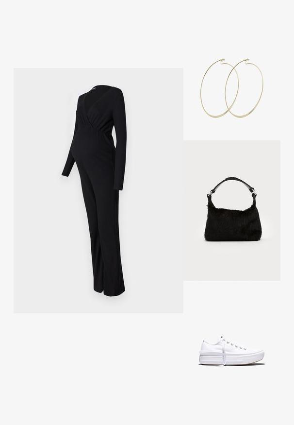ONLY MATERNITY OLMLITA EMMA - Buksedragter - black; Hvid lavt snørestøvle med tyk plateau-sål, snørelukning foran og gummiforstærket tåkap, set i sideprofil.; Sort faux fur håndtaske med en blød tekstur, rund form og en robust skulderrem i sort læder. Synlige sølvhardware-detaljer.; Pilgrim Øreringe - gold-coloured
